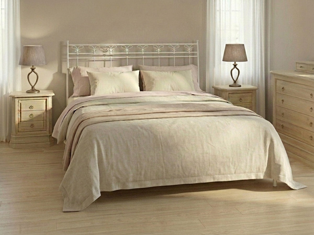 Letto testata e giroletto in ferro bianco
