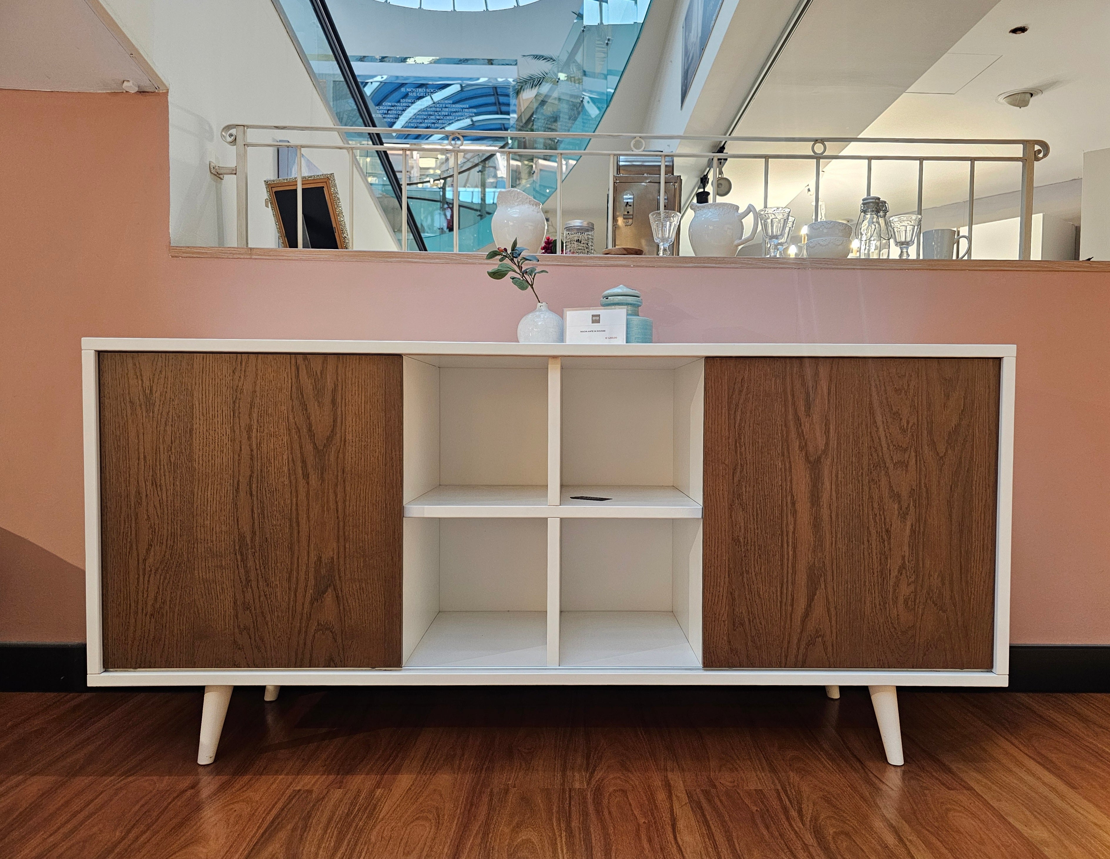 Madia in legno moderna